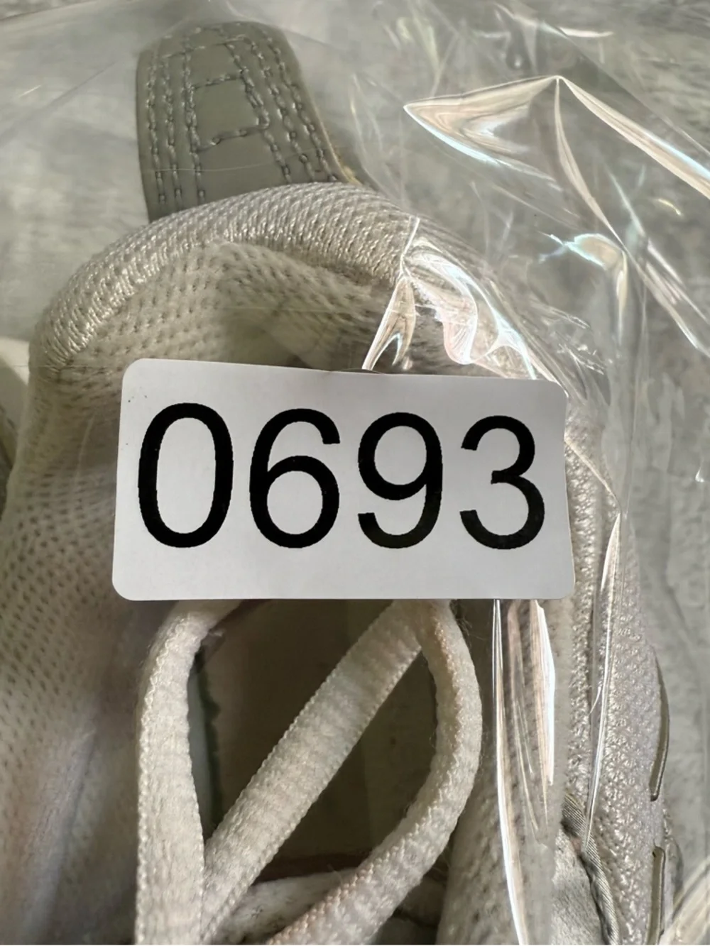 Nike‎ Women's White and Light Pink Mesh Walking Shoes 7 - Picture 12 of 12